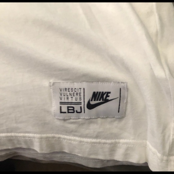 Nike LBJ T-shirt - Picture 3 of 4